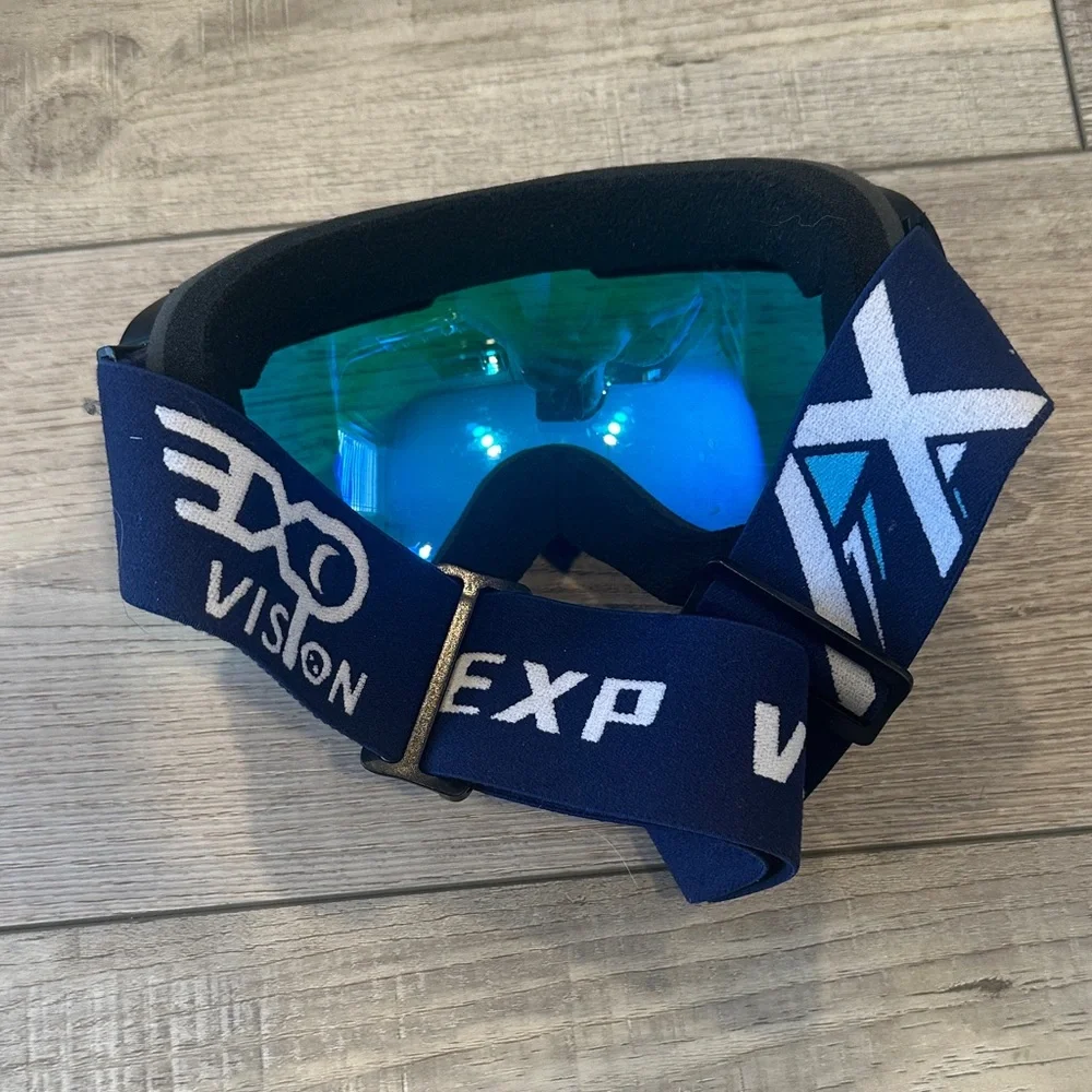 Reflective Blue Ski Goggles
